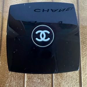 Vintage Chanel makeup ombre soft taupe made in the 1980s